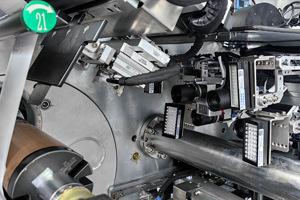 新能源鋰電池生產(chǎn)全過程中，機(jī)器視覺如何大顯身手